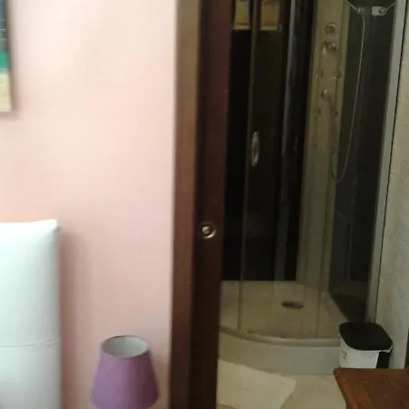 Caravaggio לינה וארוחת בוקר 3*