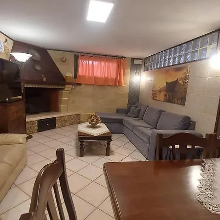 Caravaggio לינה וארוחת בוקר 3*